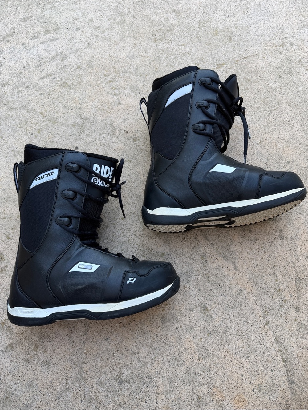 Ride Orion Men's Black Lace Up Snowboarding Boots Size 9